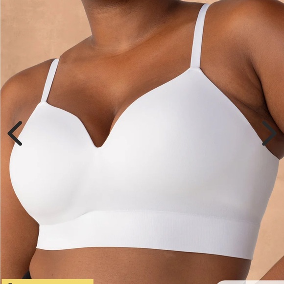 Truekind Other - TrueKind Supportive Comfort Wireless Shaping Bra L+